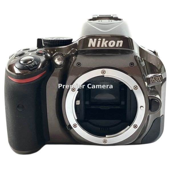 Nikon D5200 ボディ ブロンズ