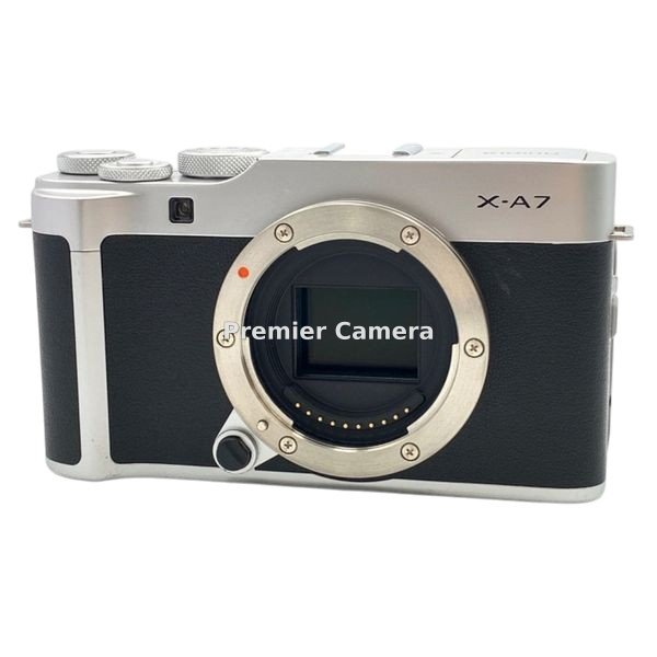 FUJIFILM X-A7 ボディ シルバー