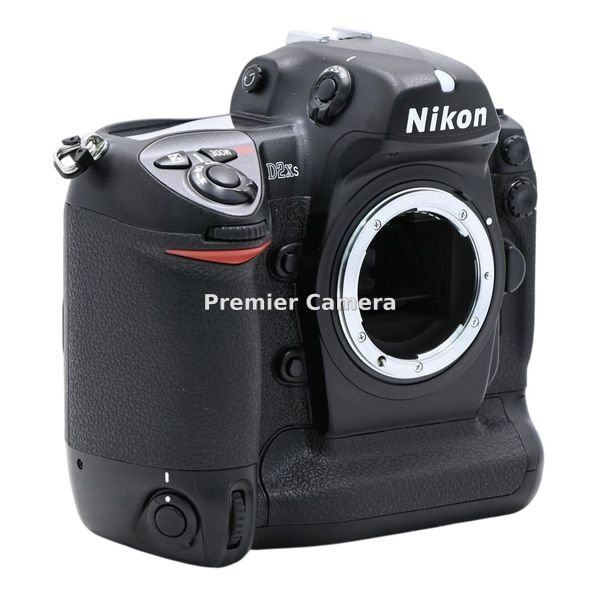 Nikon D2Xs