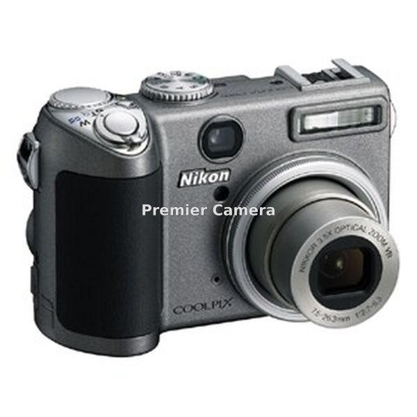 Nikon COOLPIX P5000 シルバー